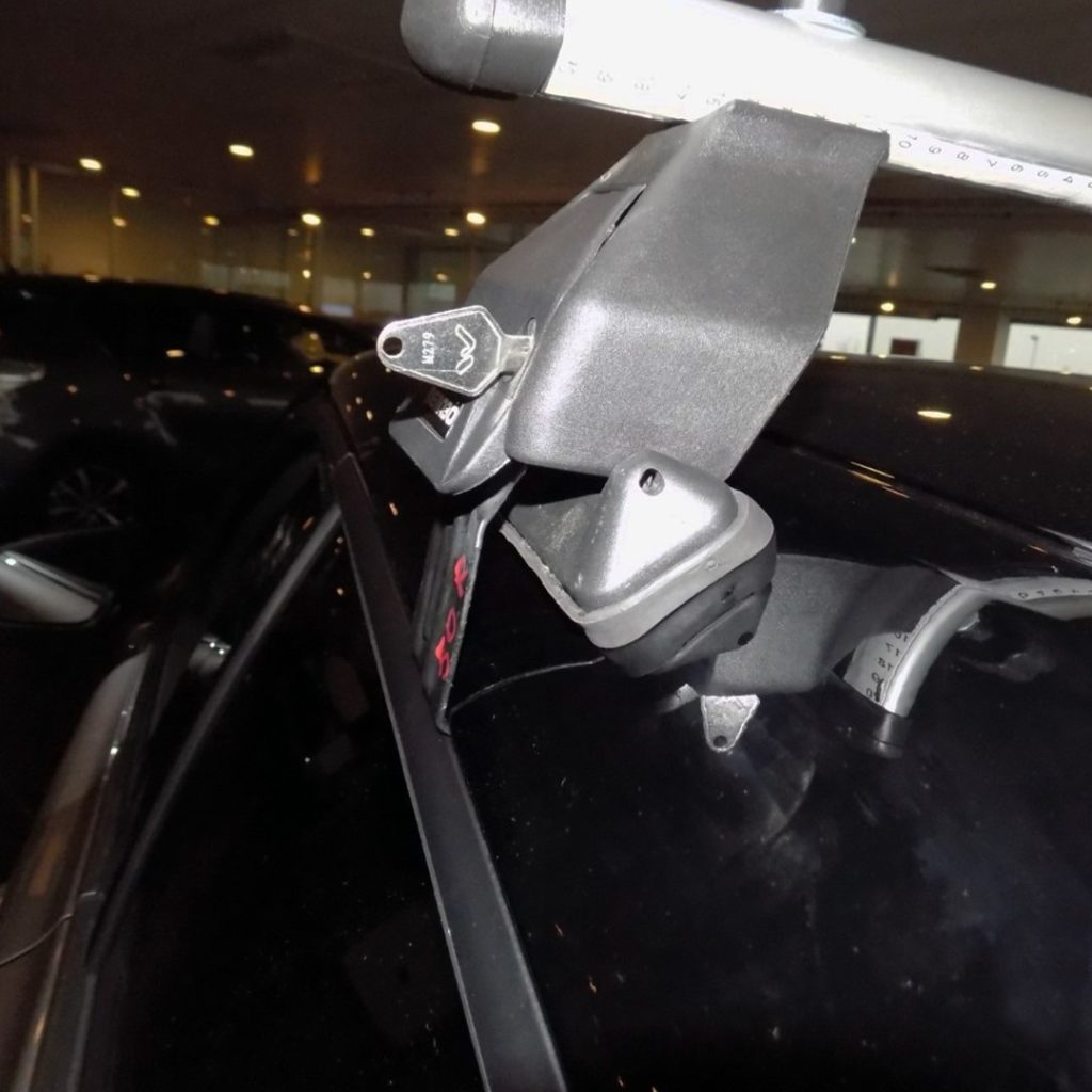 Εικόνα 8 από 10 — KIT ΜΕ ΜΠΑΡΕΣ ΟΡΟΦΗΣ ΓΙΑ TOYOTA C-HR 5D 2016+ ΑΛΟΥΜΙΝΙΟΥ TEMA MENABO (AL2-3360-FIX050G)-2 ΤΕΜ.