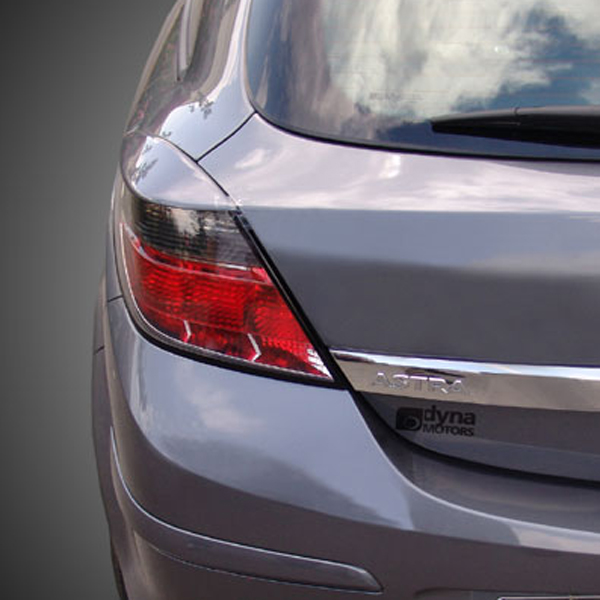 Εικόνα 2 από 2 — Φρυδάκια Φαναριών Πίσω OPEL ASTRA H 3D