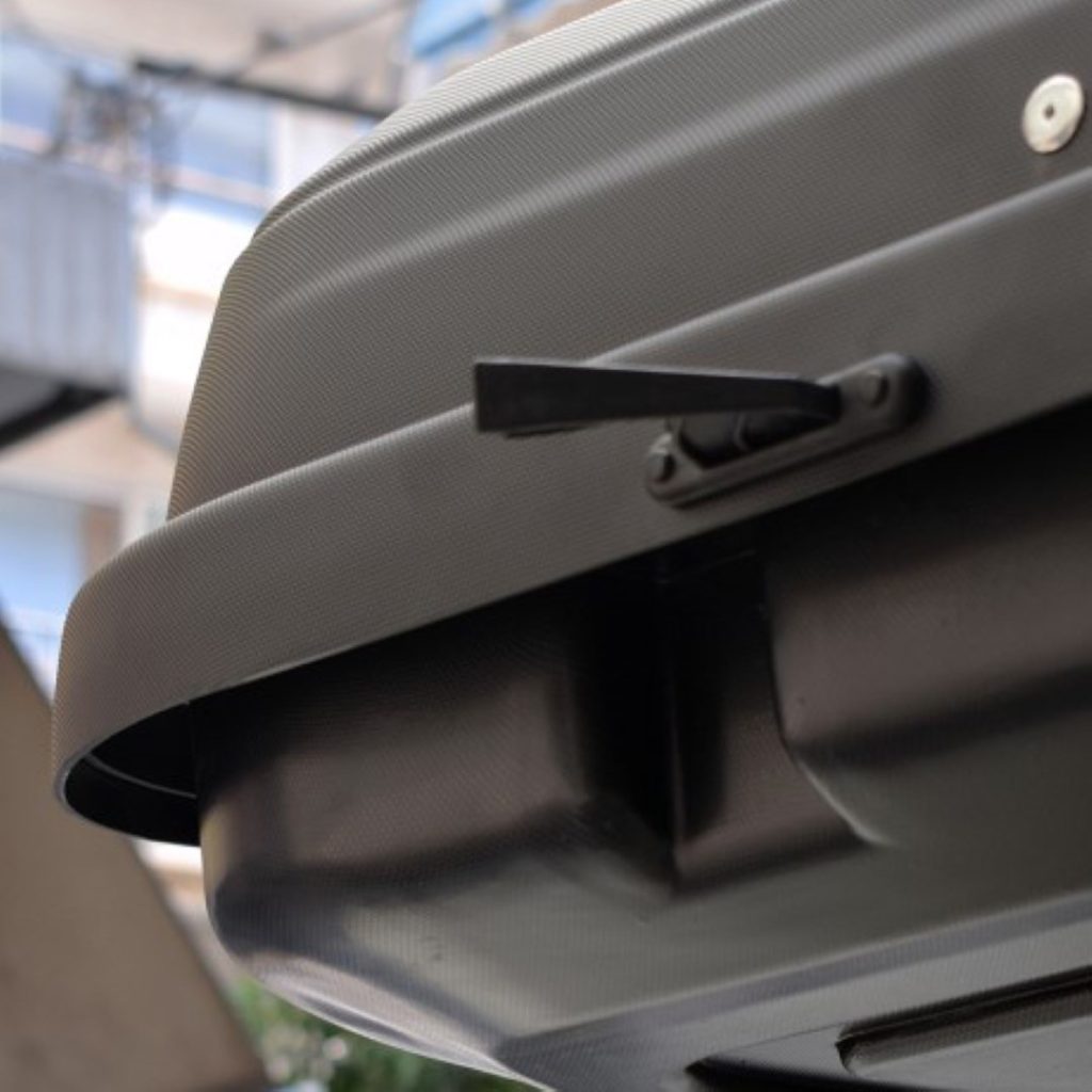 Εικόνα 4 από 9 — ΜΠΑΓΚΑΖΙΕΡΑ ΟΡΟΦΗΣ RACE AXION 320L (ΜΑΥΡΗ/ΕΛΑΦΡΩΣ ΑΝΑΓΛΥΦΗ – 125X90X34 cm – MAX 50 kg)