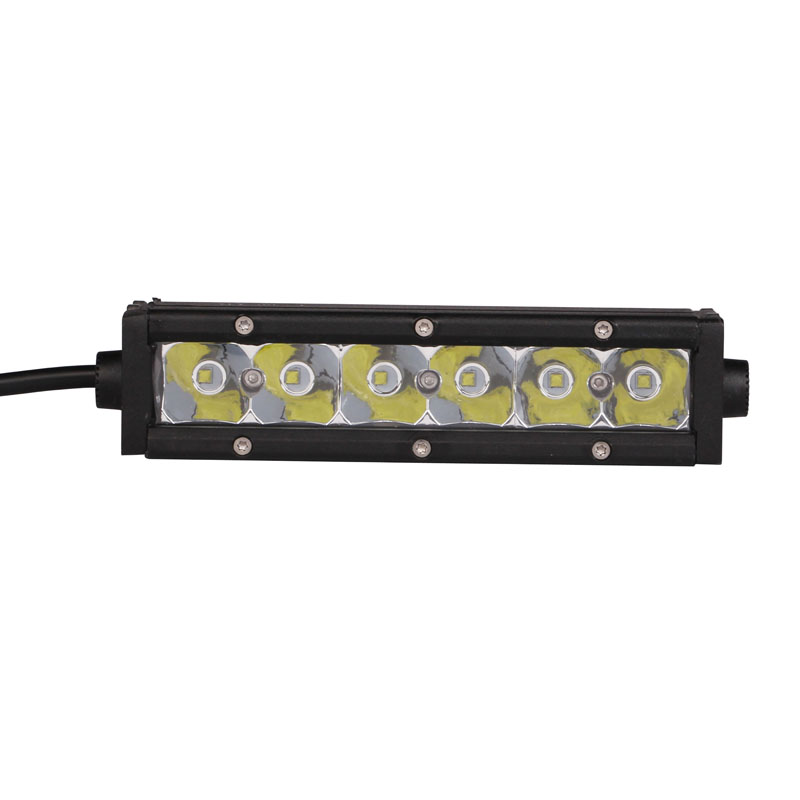Εικόνα 3 από 3 — ΠΡΟΒΟΛΕΑΣ ΕΡΓΑΣΙΑΣ LIGHT BAR SPOT BEAM 10-32V 30W 2100lm CREE LED (180 x 42 x 82 mm) ΜΠΑΡΑ LED M-TECH