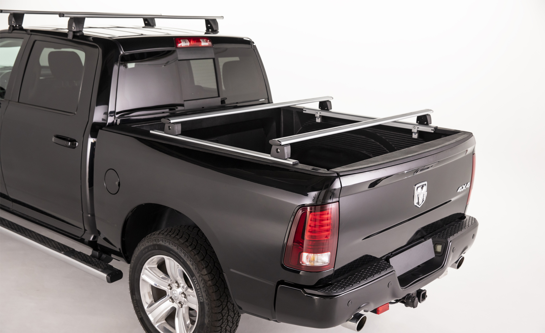 Εικόνα 3 από 7 — ΜΠΑΡΕΣ ΚΑΡΟΤΣΑΣ ΑΛΟΥΜΙΝΙΟΥ TBR – TRUCK BED RACK SYSTEM SILVER 172,8 cm ΣΕ ΑΣΗΜΙ ΧΡΩΜΑ ΓΙΑ PICKUP ΚΑΙ ΑΓΡΟΤΙΚΑ ΟΧΗΜΑΤΑ MENABO – 2 ΤΕΜ.