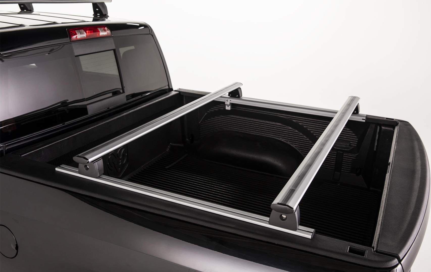 Εικόνα 5 από 7 — ΜΠΑΡΕΣ ΚΑΡΟΤΣΑΣ ΑΛΟΥΜΙΝΙΟΥ TBR – TRUCK BED RACK SYSTEM SILVER 172,8 cm ΣΕ ΑΣΗΜΙ ΧΡΩΜΑ ΓΙΑ PICKUP ΚΑΙ ΑΓΡΟΤΙΚΑ ΟΧΗΜΑΤΑ MENABO – 2 ΤΕΜ.