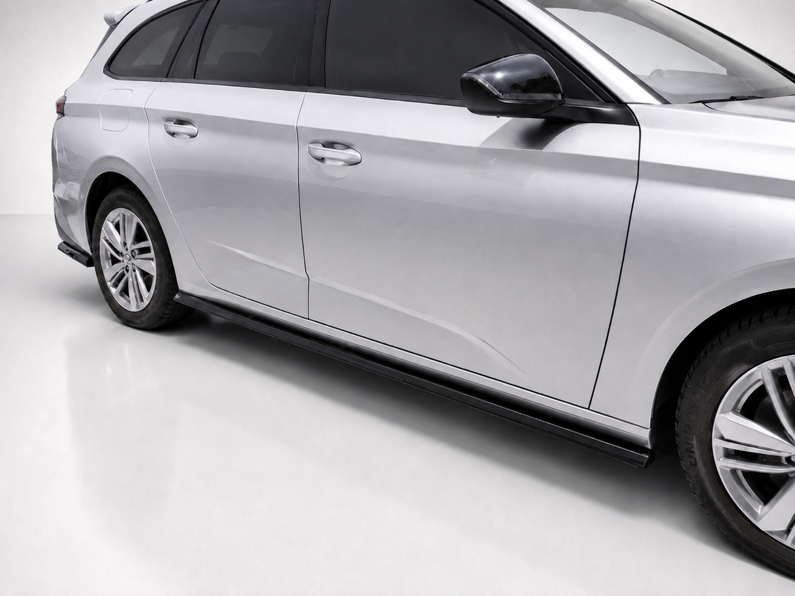 Εικόνα 3 από 4 — Motordrome – Επιπρόσθετα Μαρσπιέ για Peugeot 308 SW Mk3 – 1 Σετ. (K189-004)