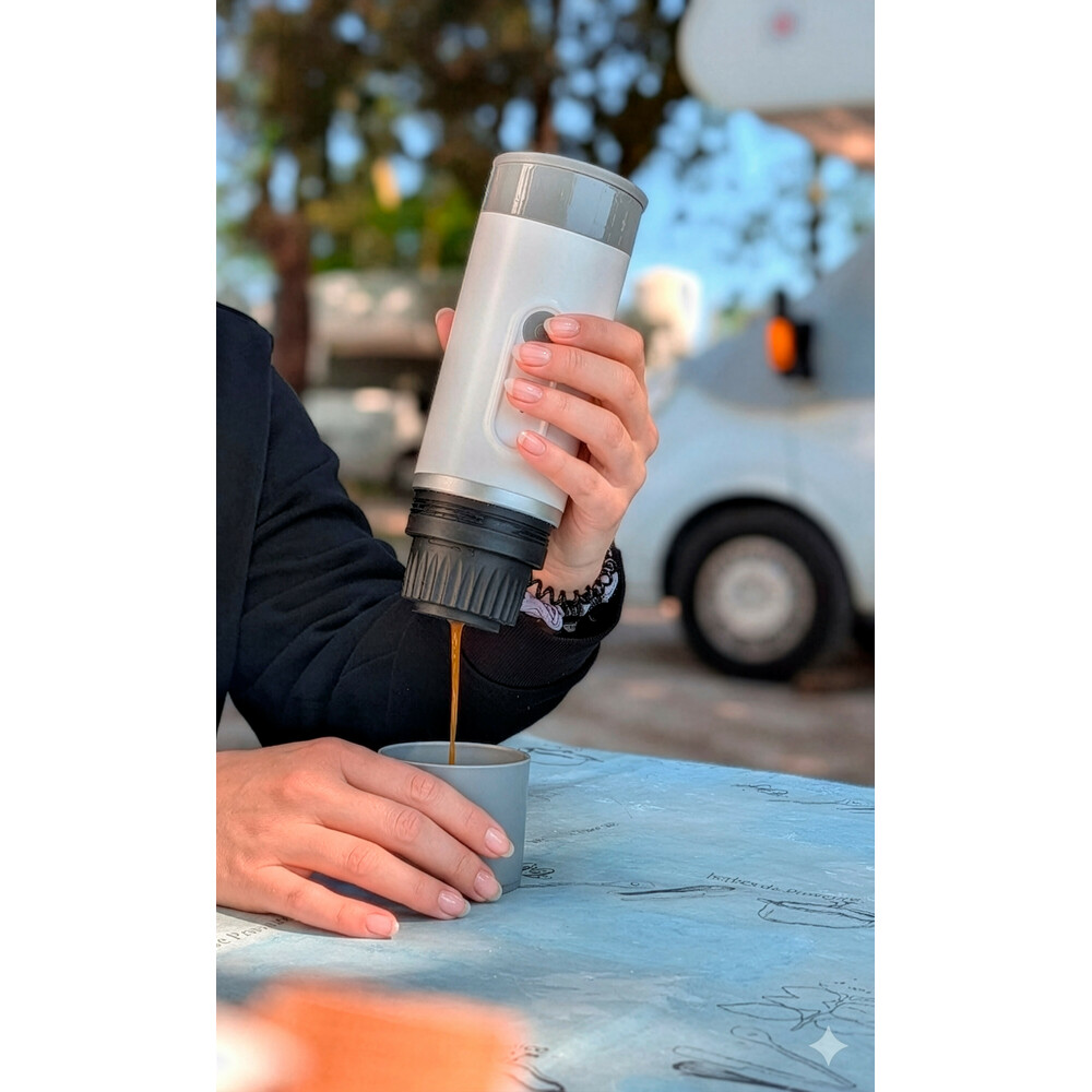 Εικόνα 6 από 7 — Lampa – Φορητή Μηχανή Espresso 15 Bar Cafyn Flow USB-C για Κάψουλες Νεσπρέσο & Αλεσμένο Καφέ, απολαύστε αυθεντικό καφέ παντού – 1 Τεμ. (L.9713.8)